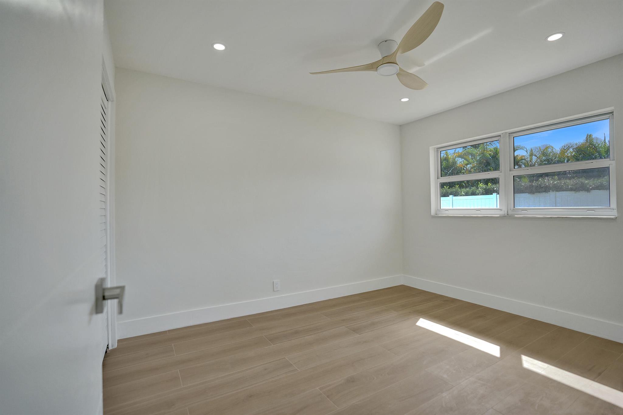 530 Kingbird Circle