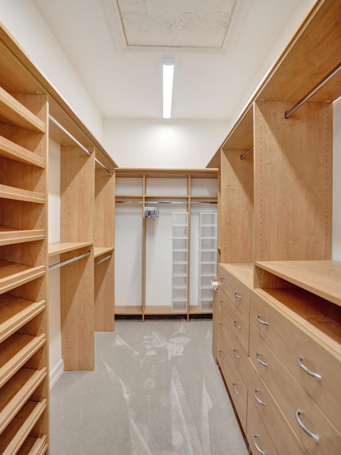 17682 Middlebrook Way