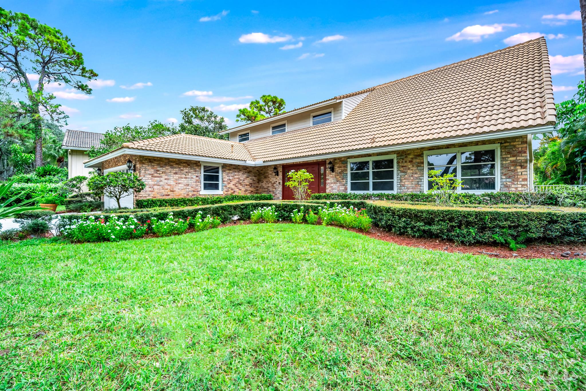 3402 Pine Haven Circle