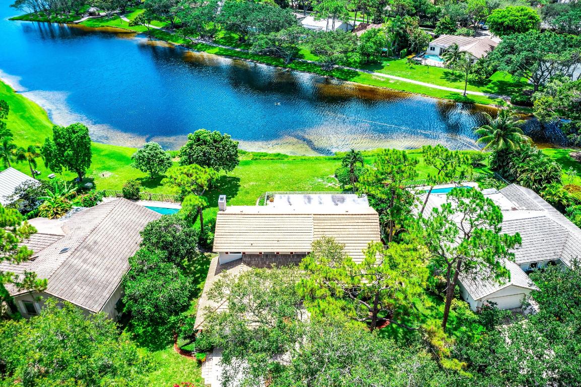 3402 Pine Haven Circle