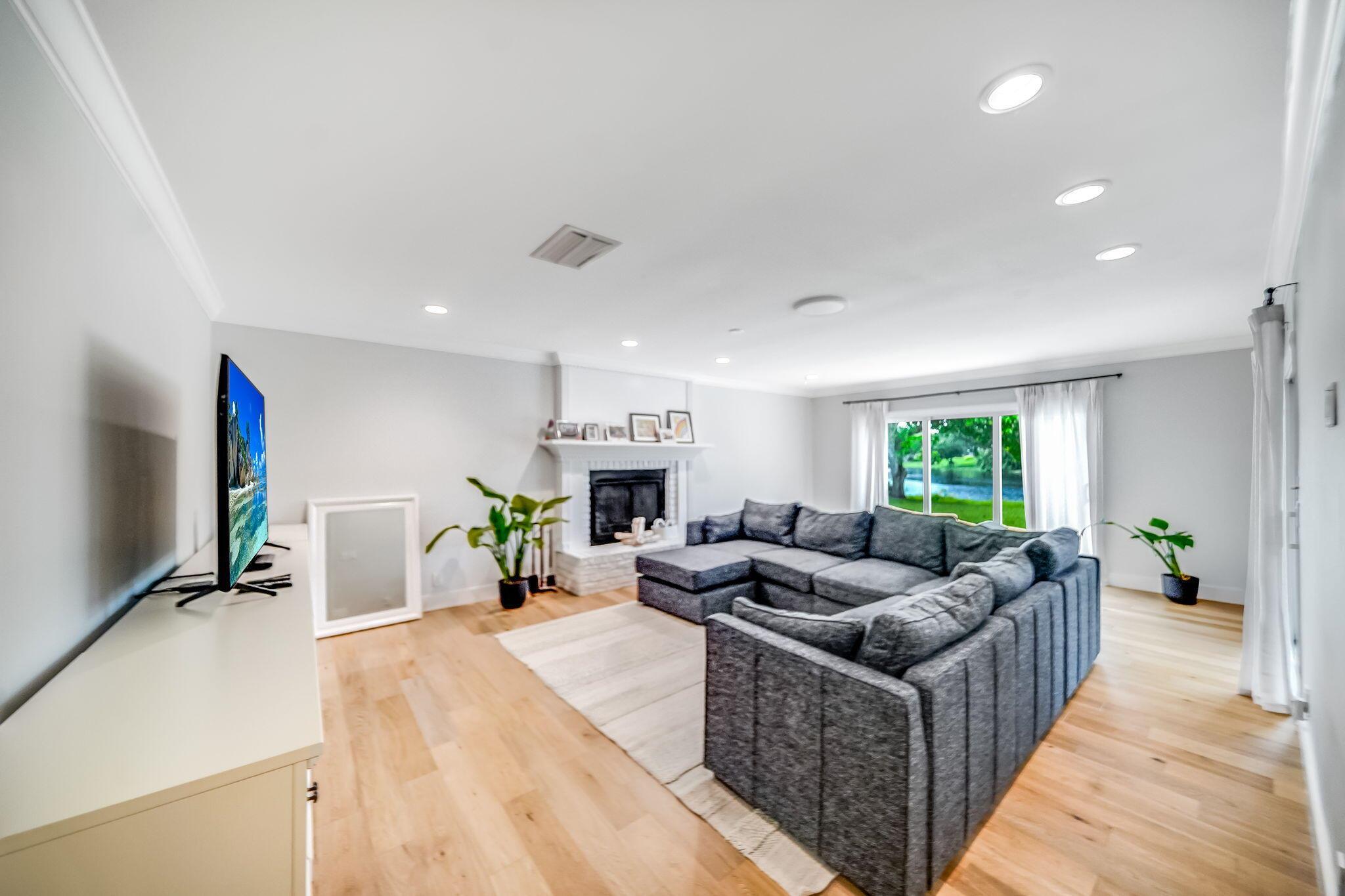 3402 Pine Haven Circle