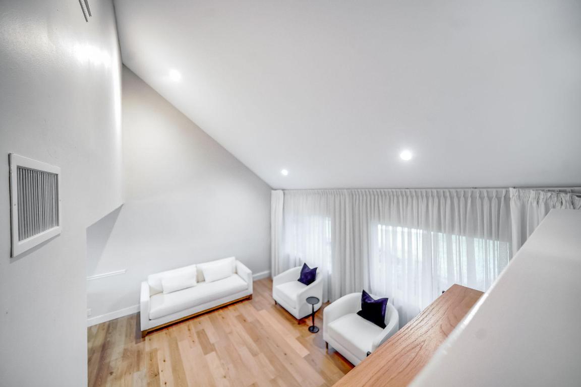 3402 Pine Haven Circle