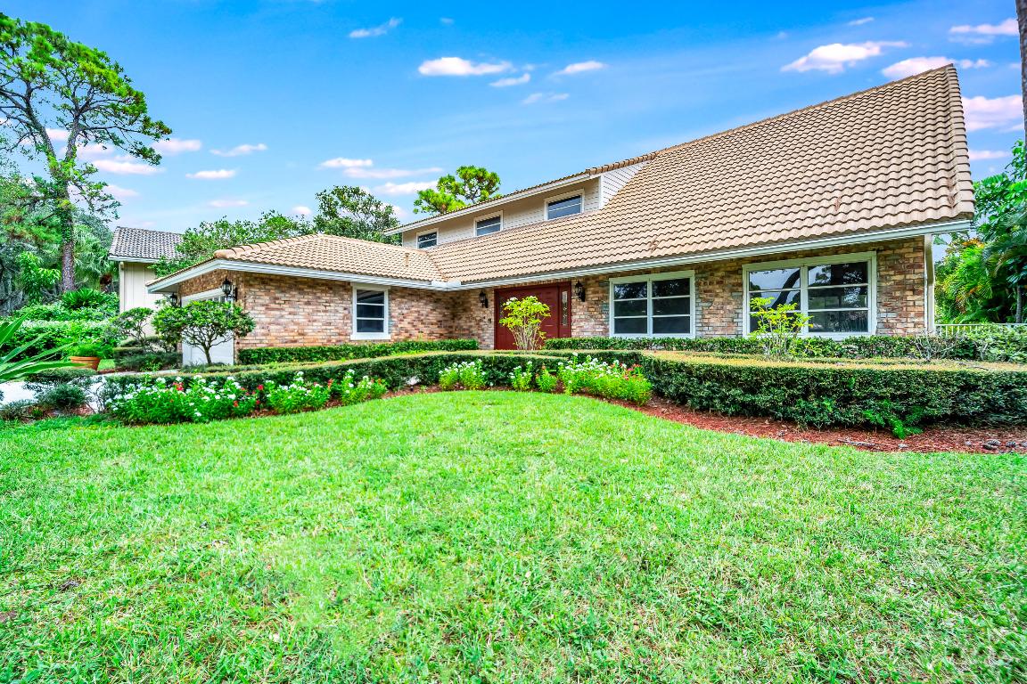 3402 Pine Haven Circle