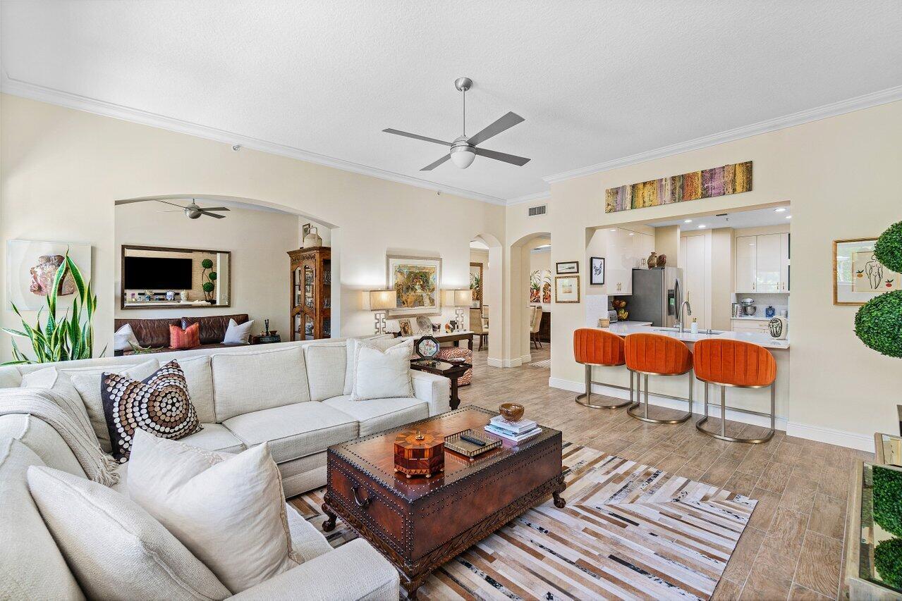 200 NE 2nd Avenue 211