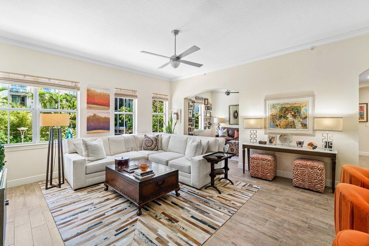 200 NE 2nd Avenue 211