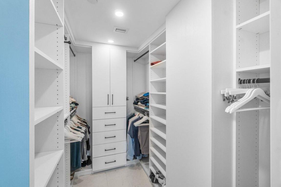 1035 S Federal Highway Ph 14