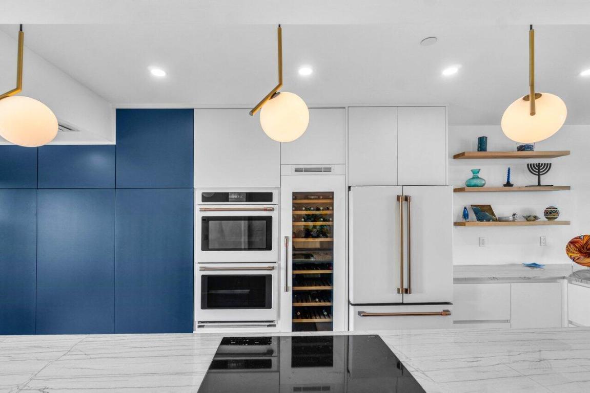 1035 S Federal Highway Ph 14