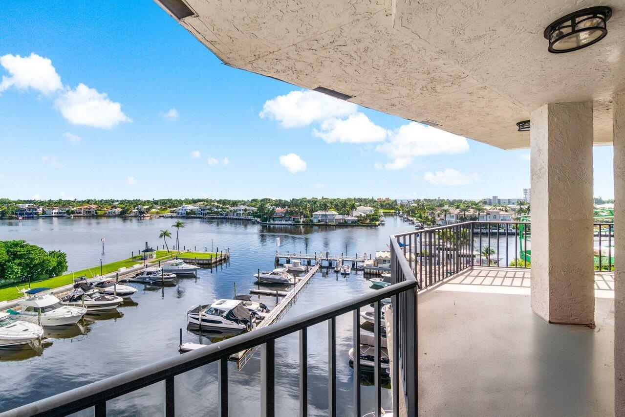 1035 S Federal Highway Ph 14