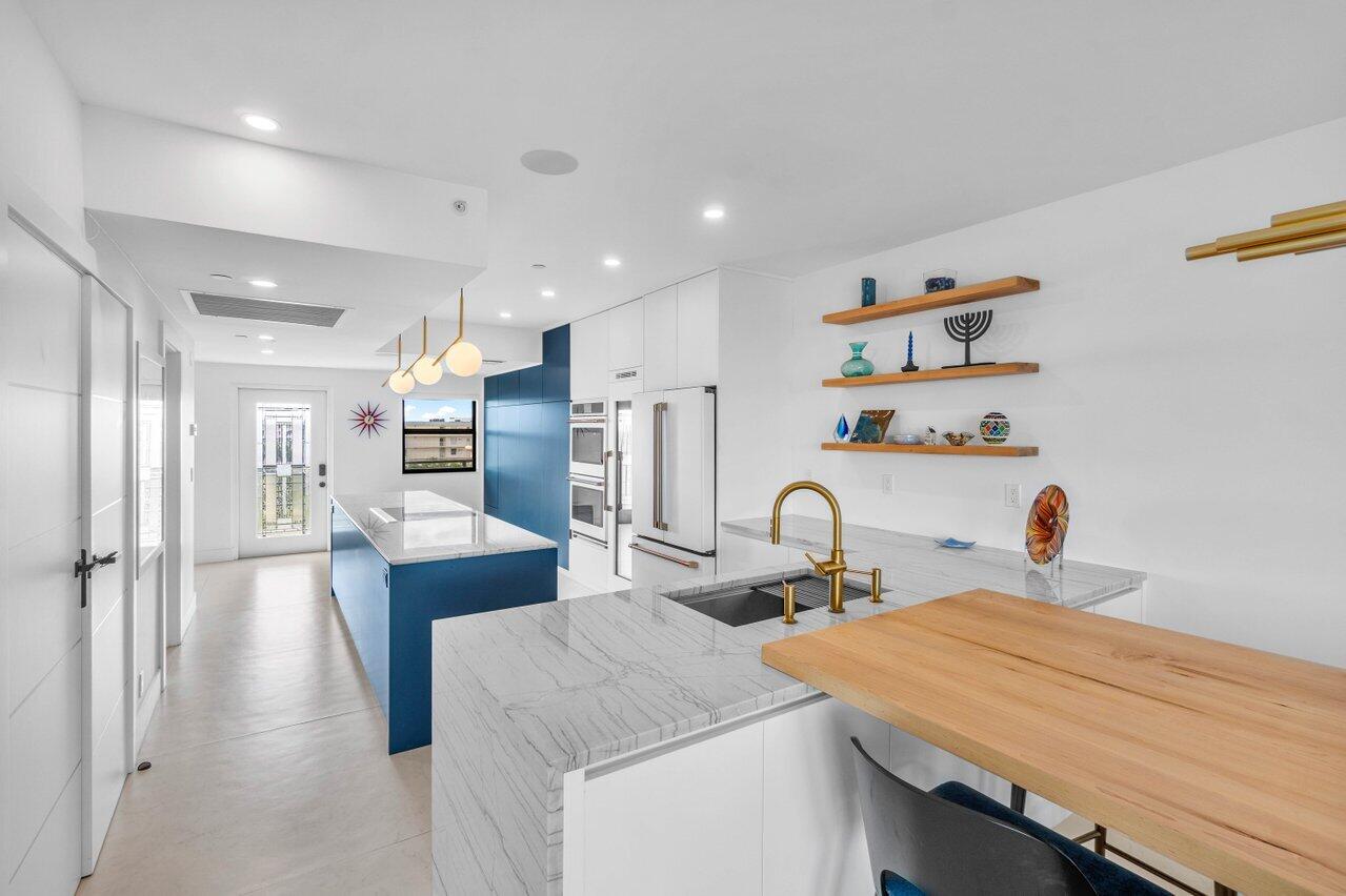 1035 S Federal Highway Ph 14