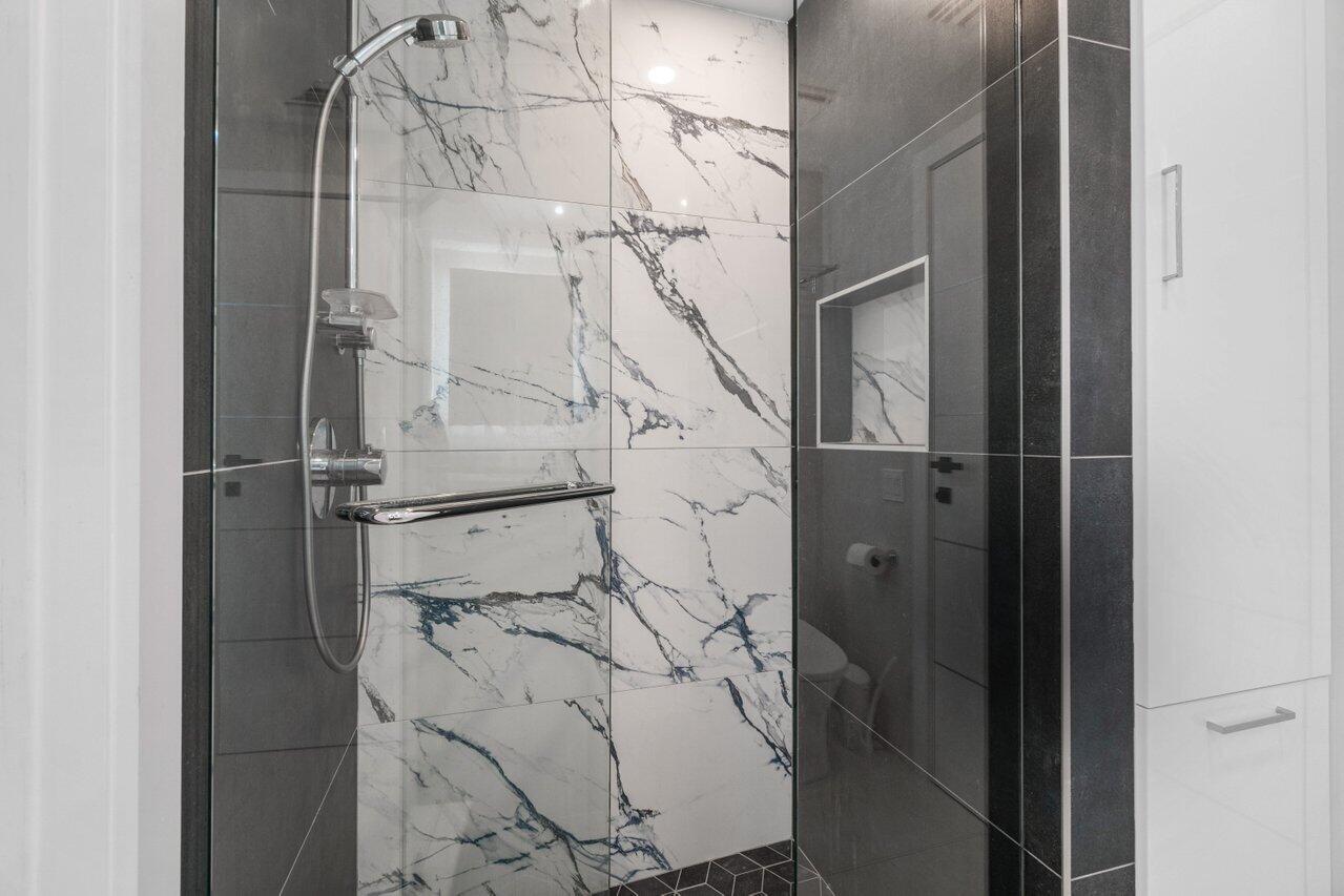 1035 S Federal Highway Ph 14