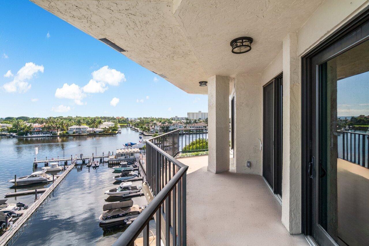 1035 S Federal Highway Ph 14