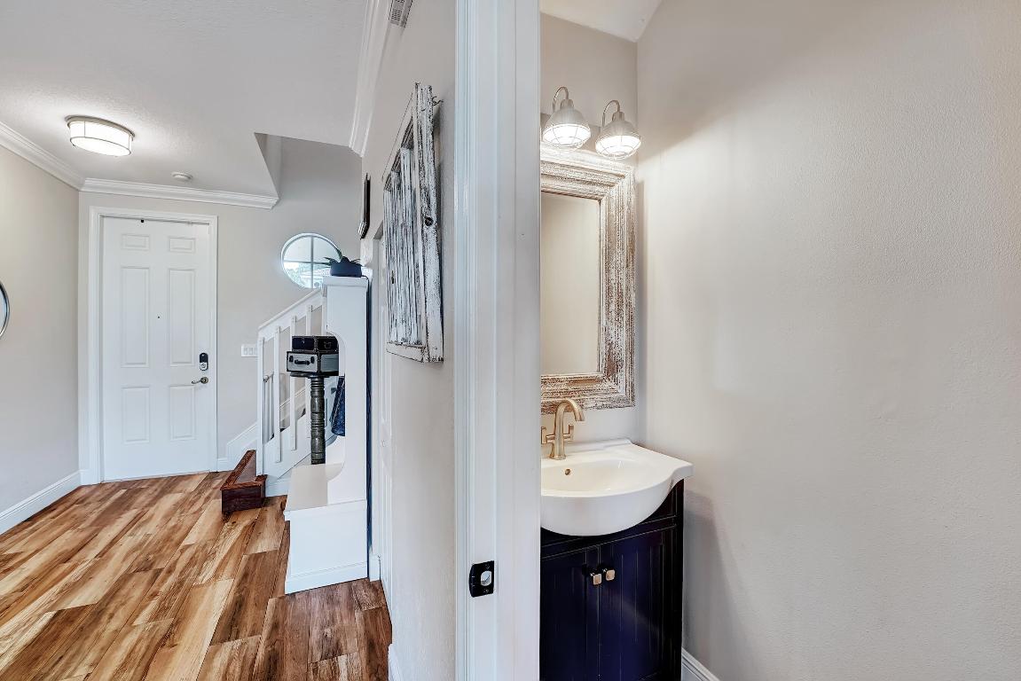 3008 N Evergreen Circle