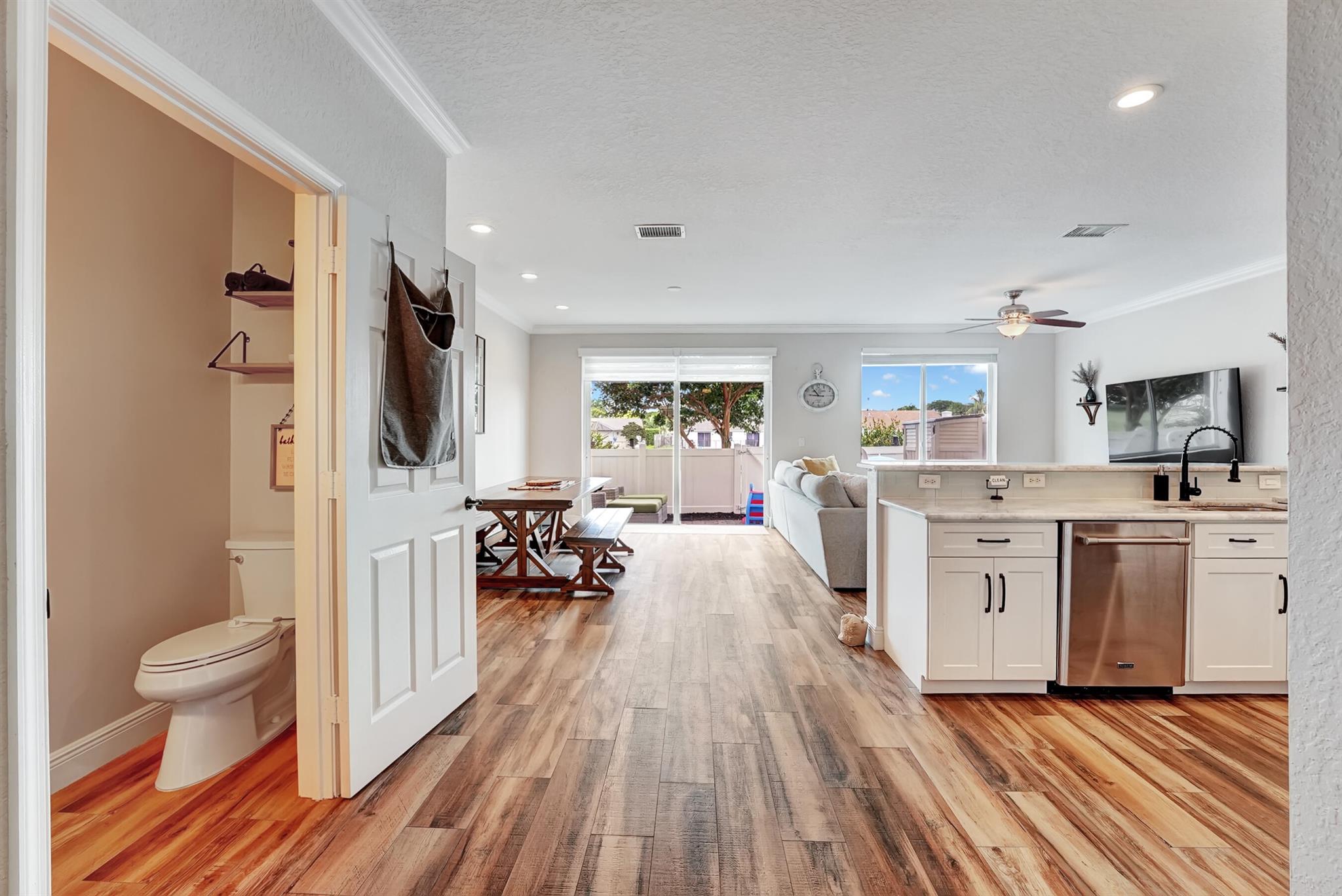 3008 N Evergreen Circle