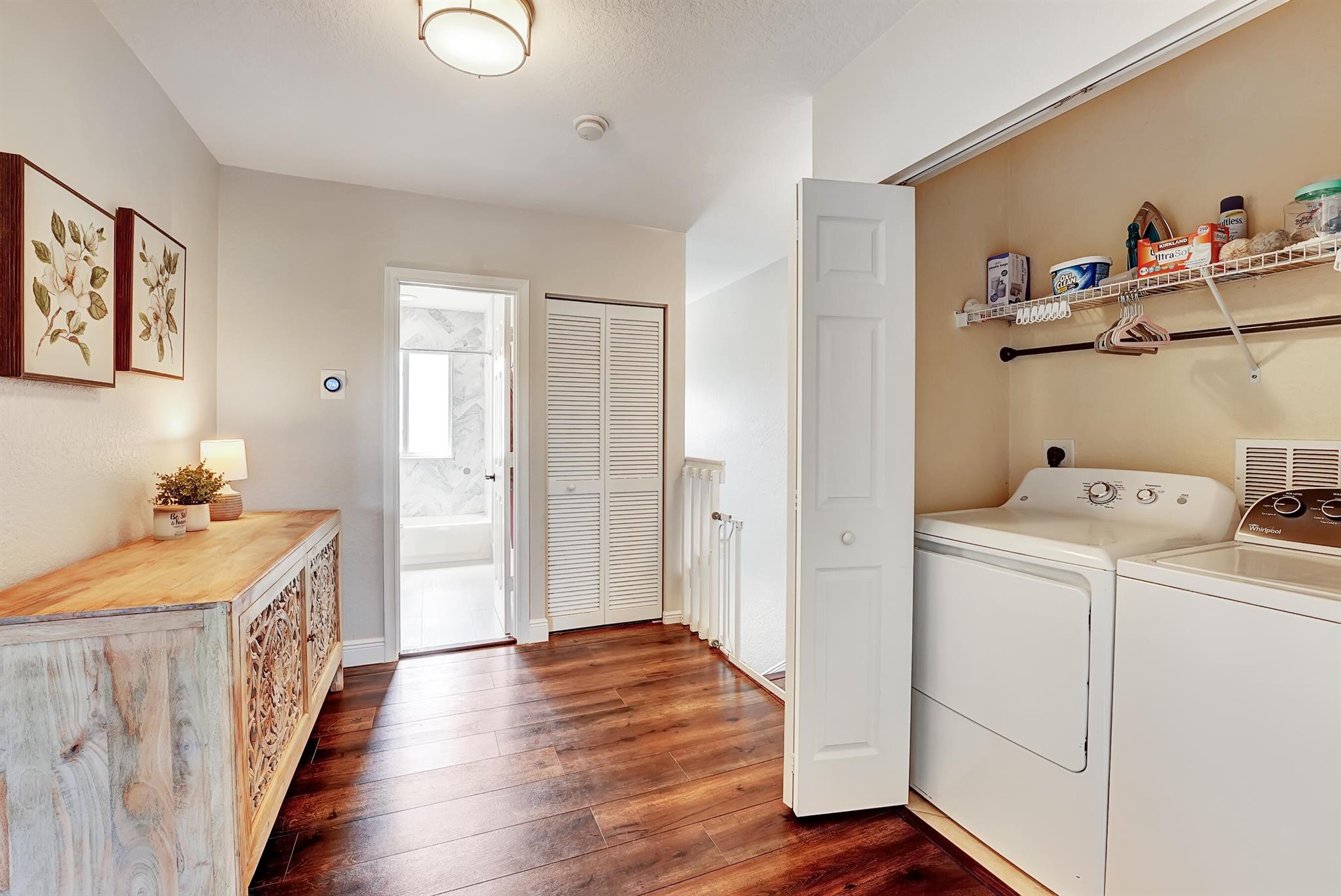 3008 N Evergreen Circle