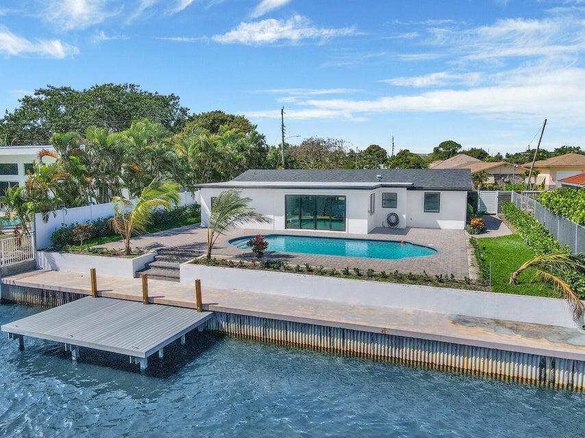 500 Venice Drive