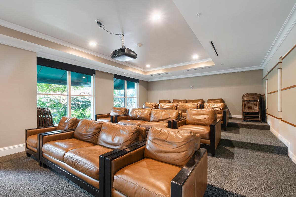 625 Casa Loma 908 Boulevard 908