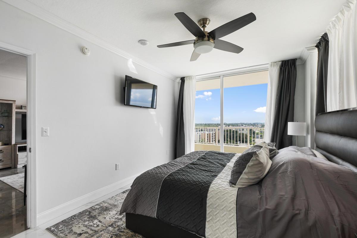 625 Casa Loma 908 Boulevard 908