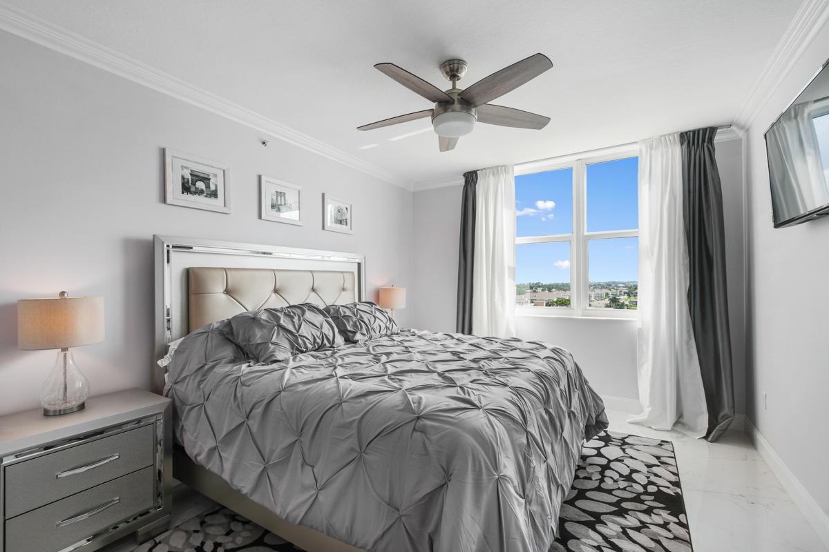 625 Casa Loma 908 Boulevard 908