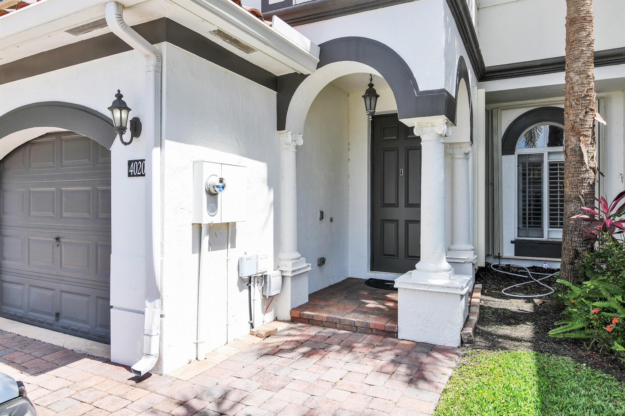 4020 Murano Bay Drive