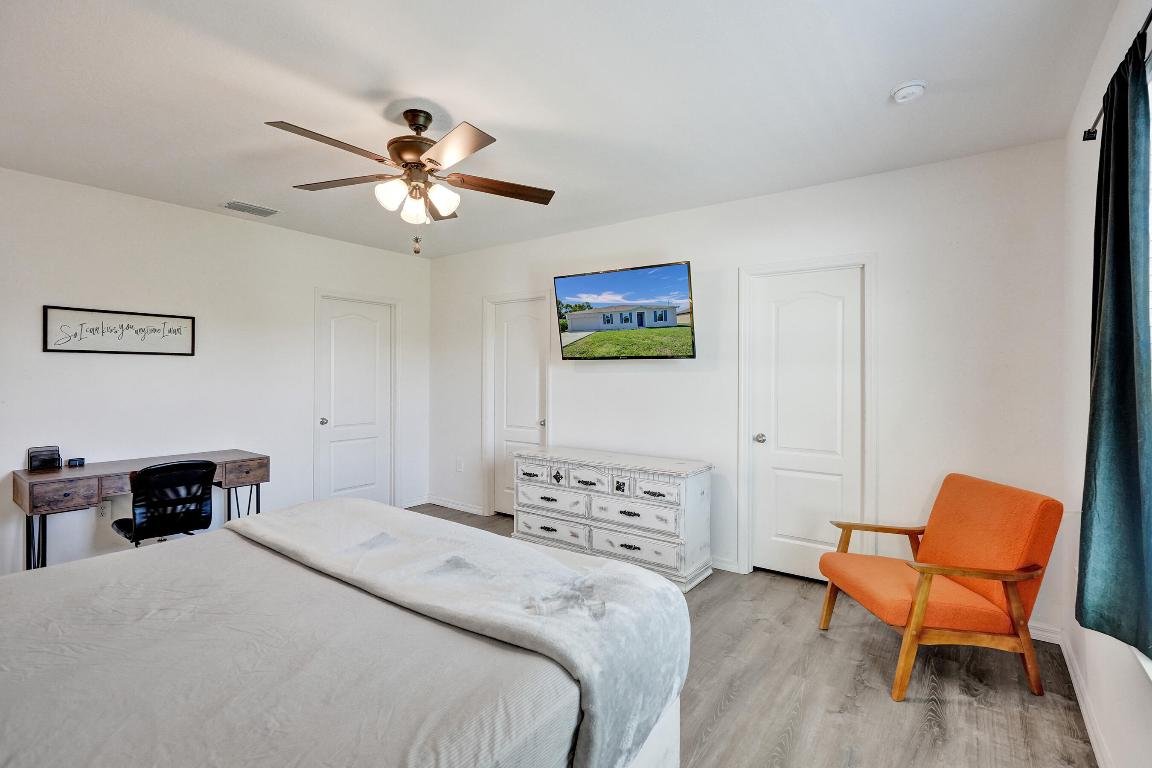 1744 SE North Blackwell Drive