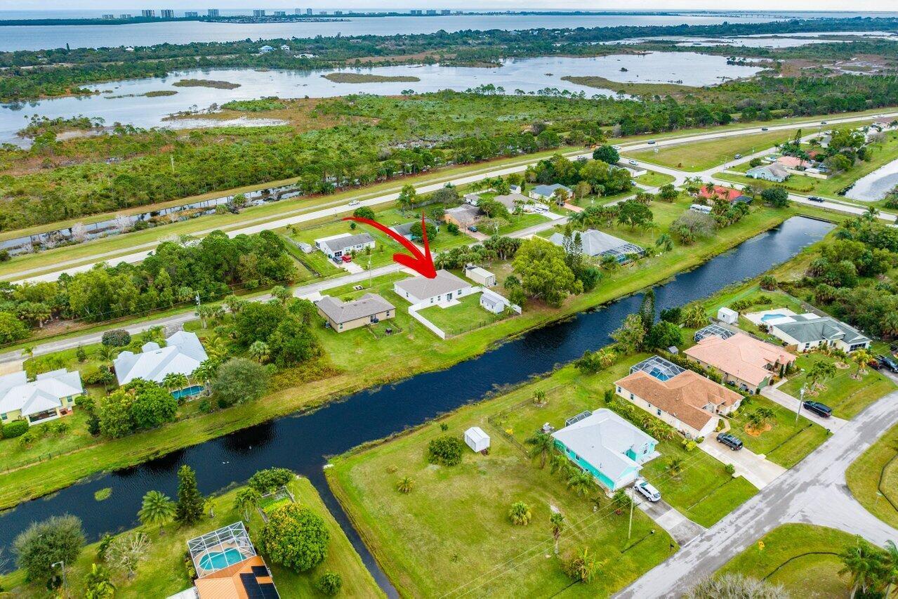 1744 SE North Blackwell Drive