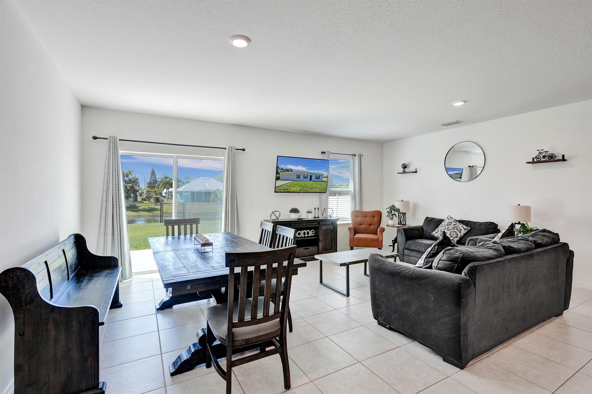 1744 SE North Blackwell Drive