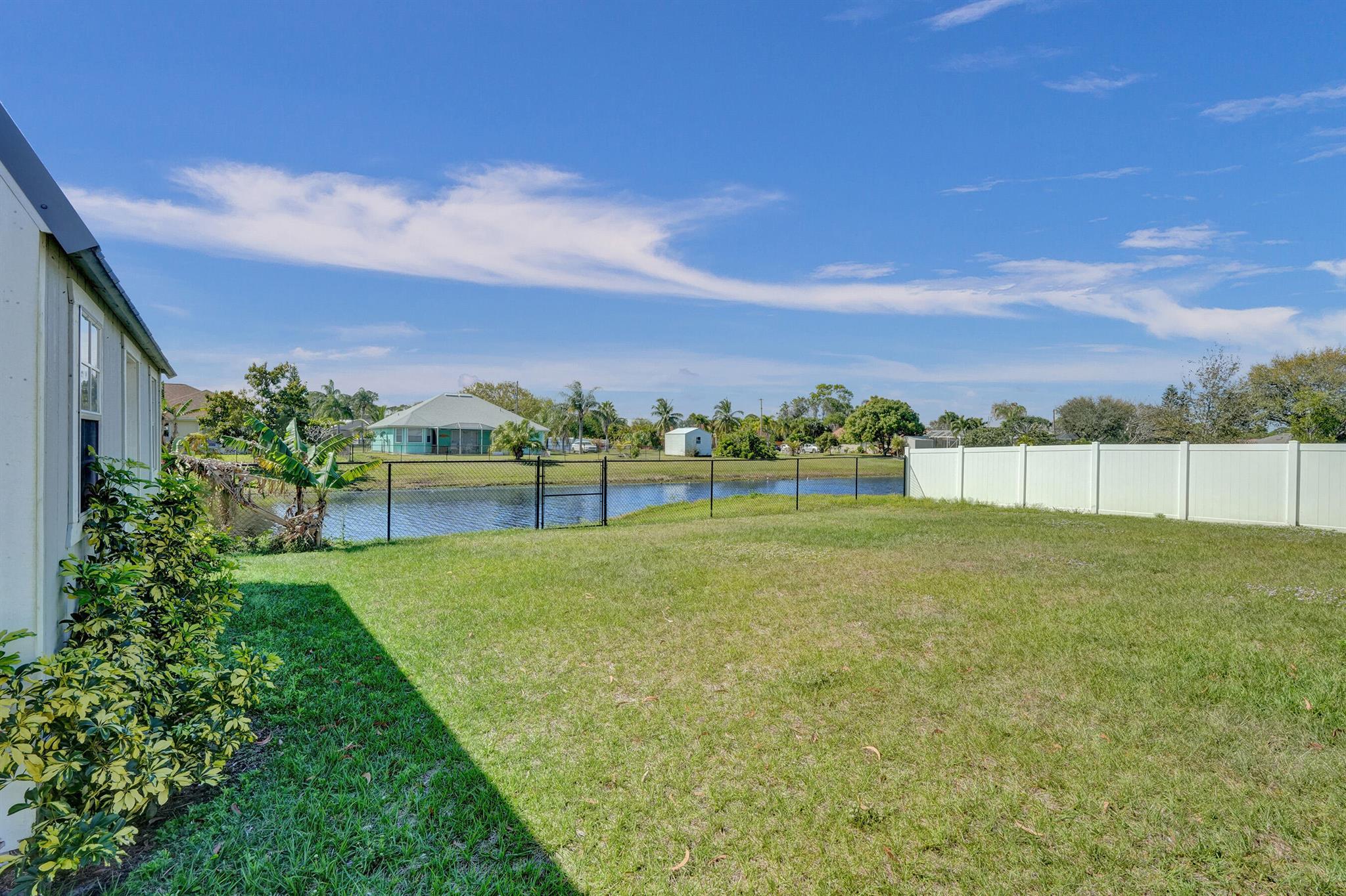 1744 SE North Blackwell Drive