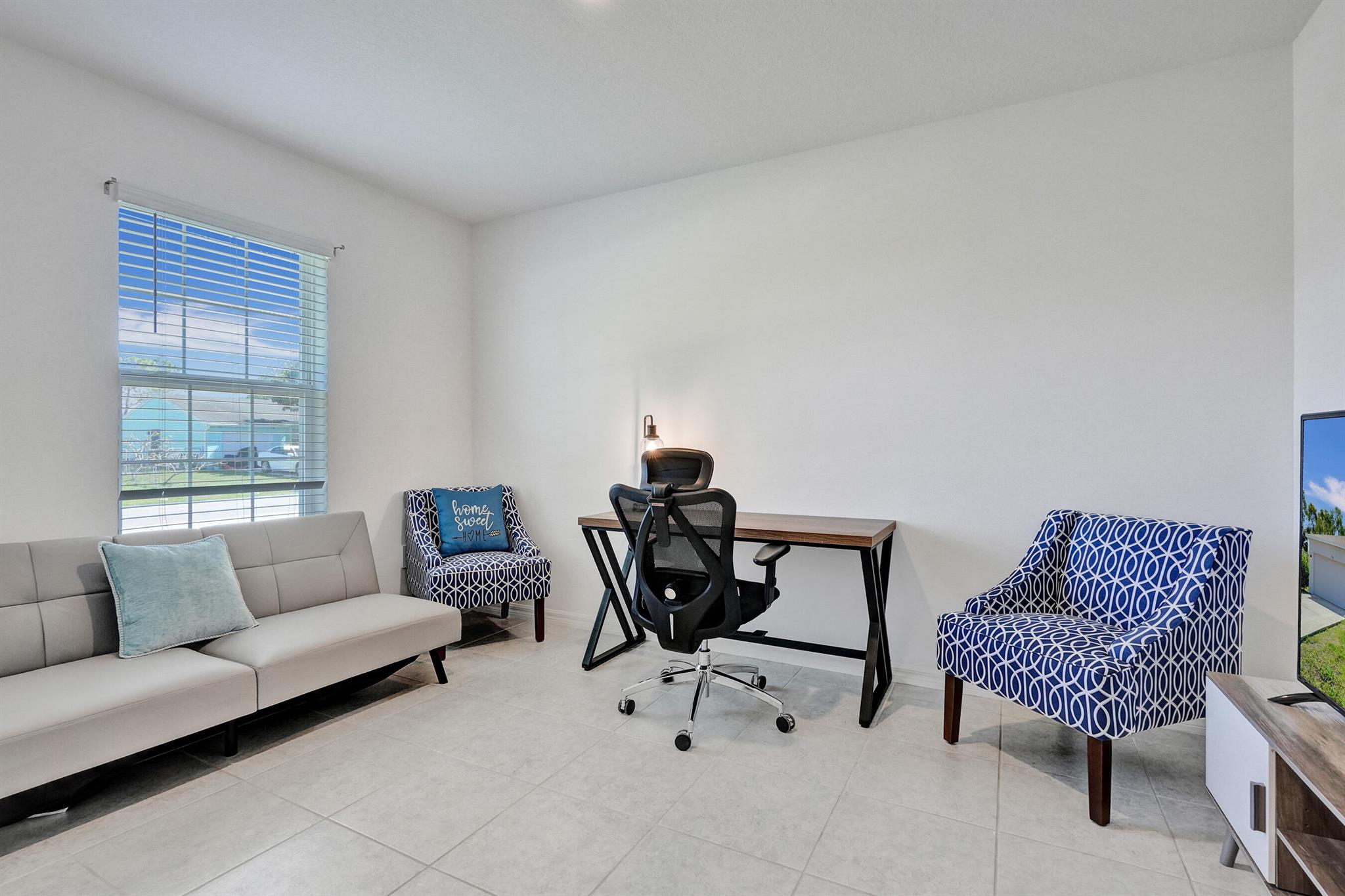 1744 SE North Blackwell Drive