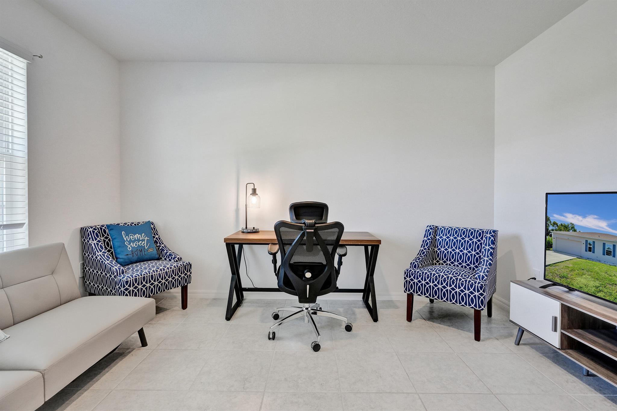 1744 SE North Blackwell Drive