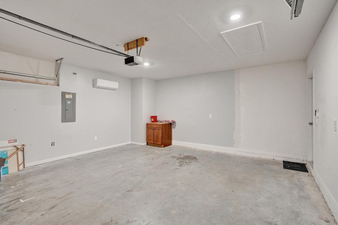 1744 SE North Blackwell Drive