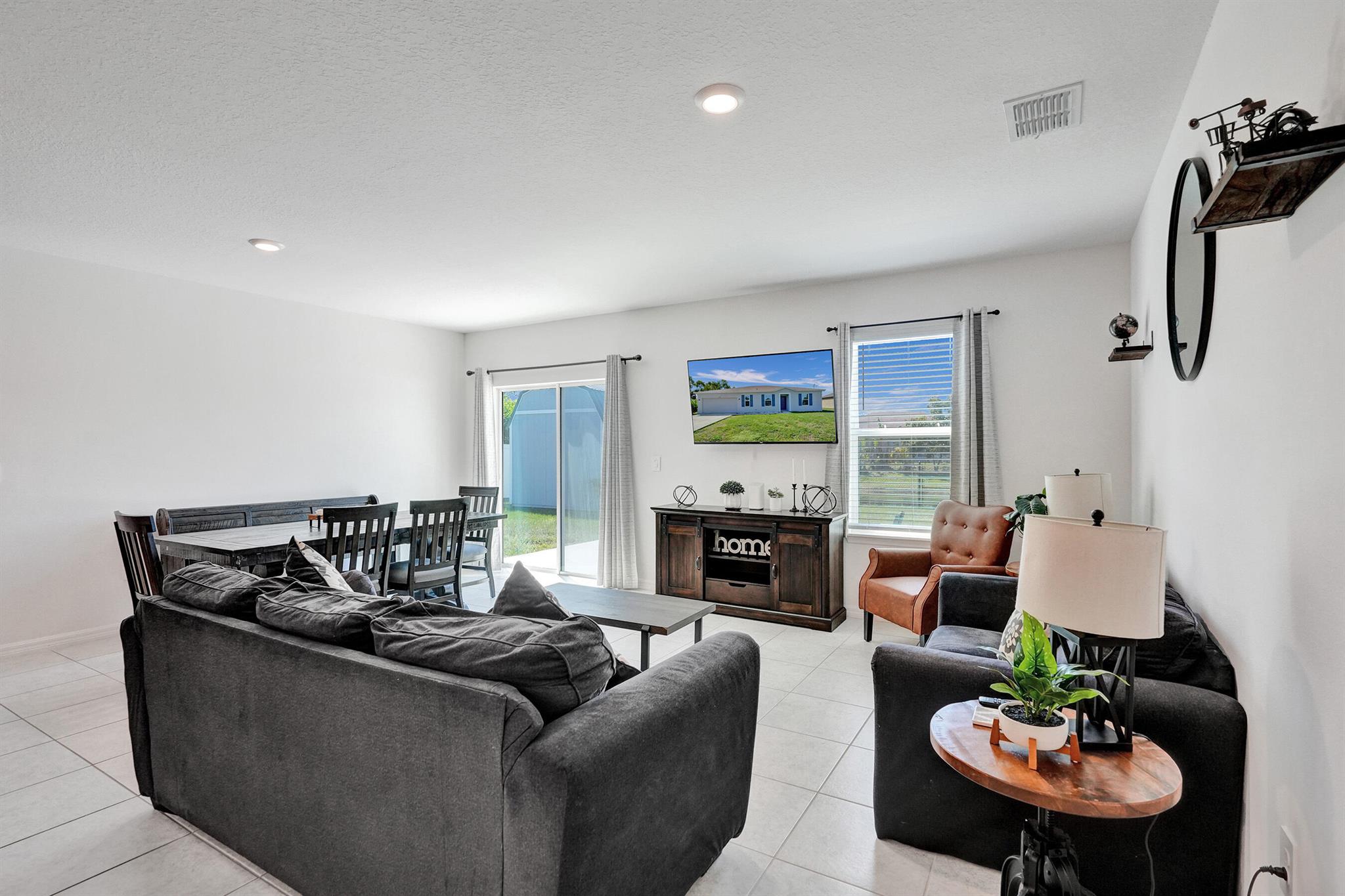 1744 SE North Blackwell Drive