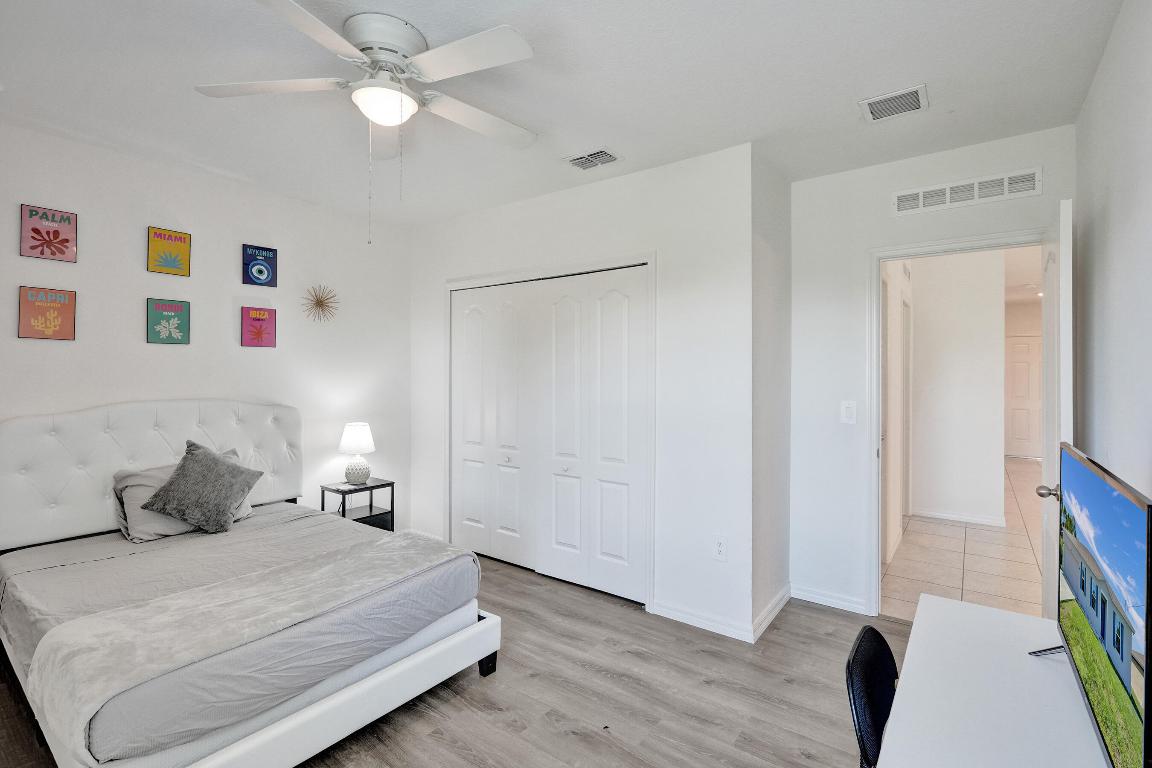 1744 SE North Blackwell Drive