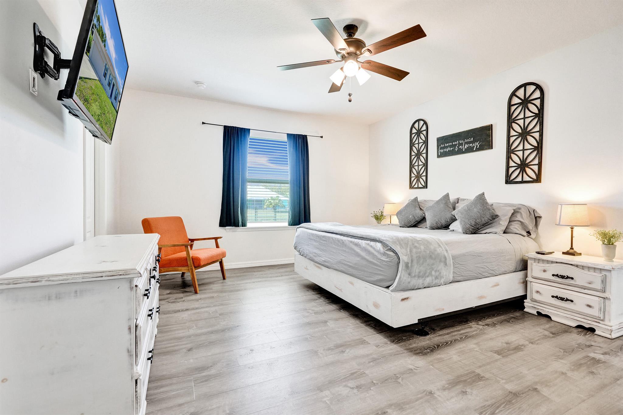 1744 SE North Blackwell Drive