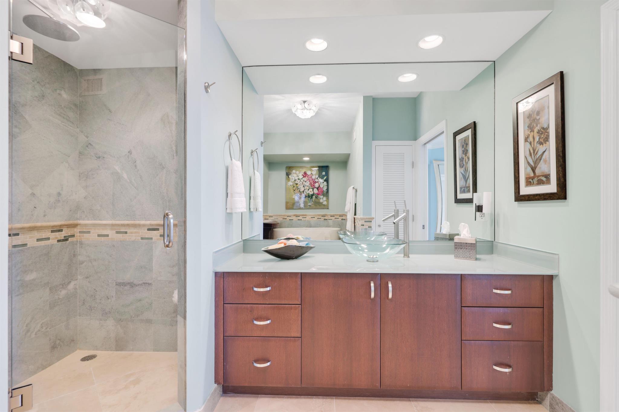 100 Macfarlane Drive 4c