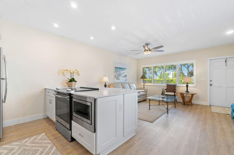 1001 NE 8th Avenue 105