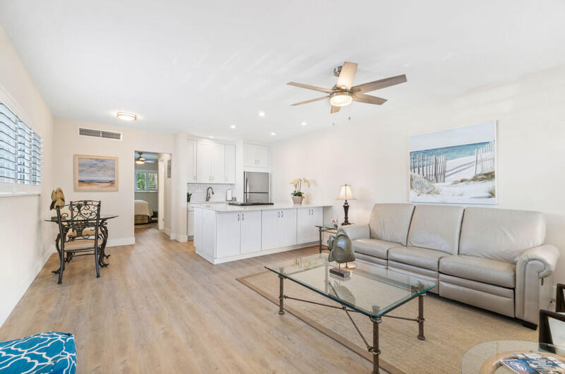 1001 NE 8th Avenue 105