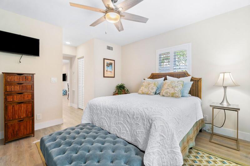 1001 NE 8th Avenue 105