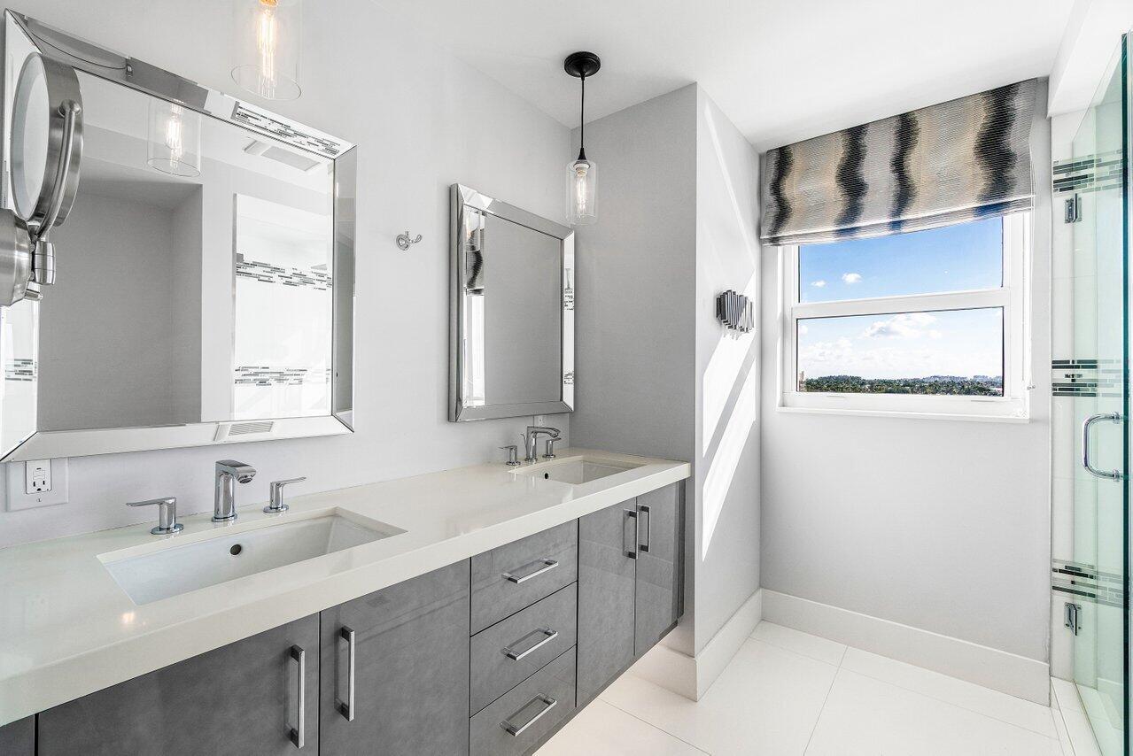 400 Seasage Drive 804