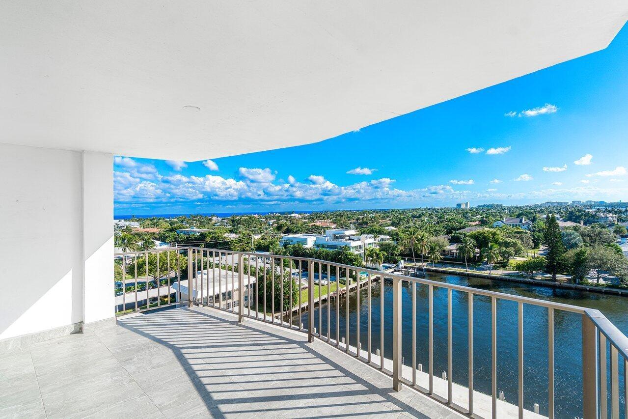 400 Seasage Drive 804