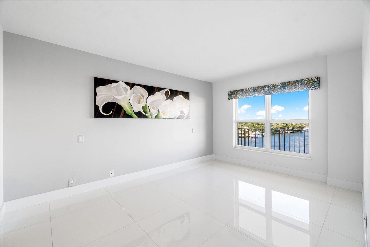 400 Seasage Drive 804