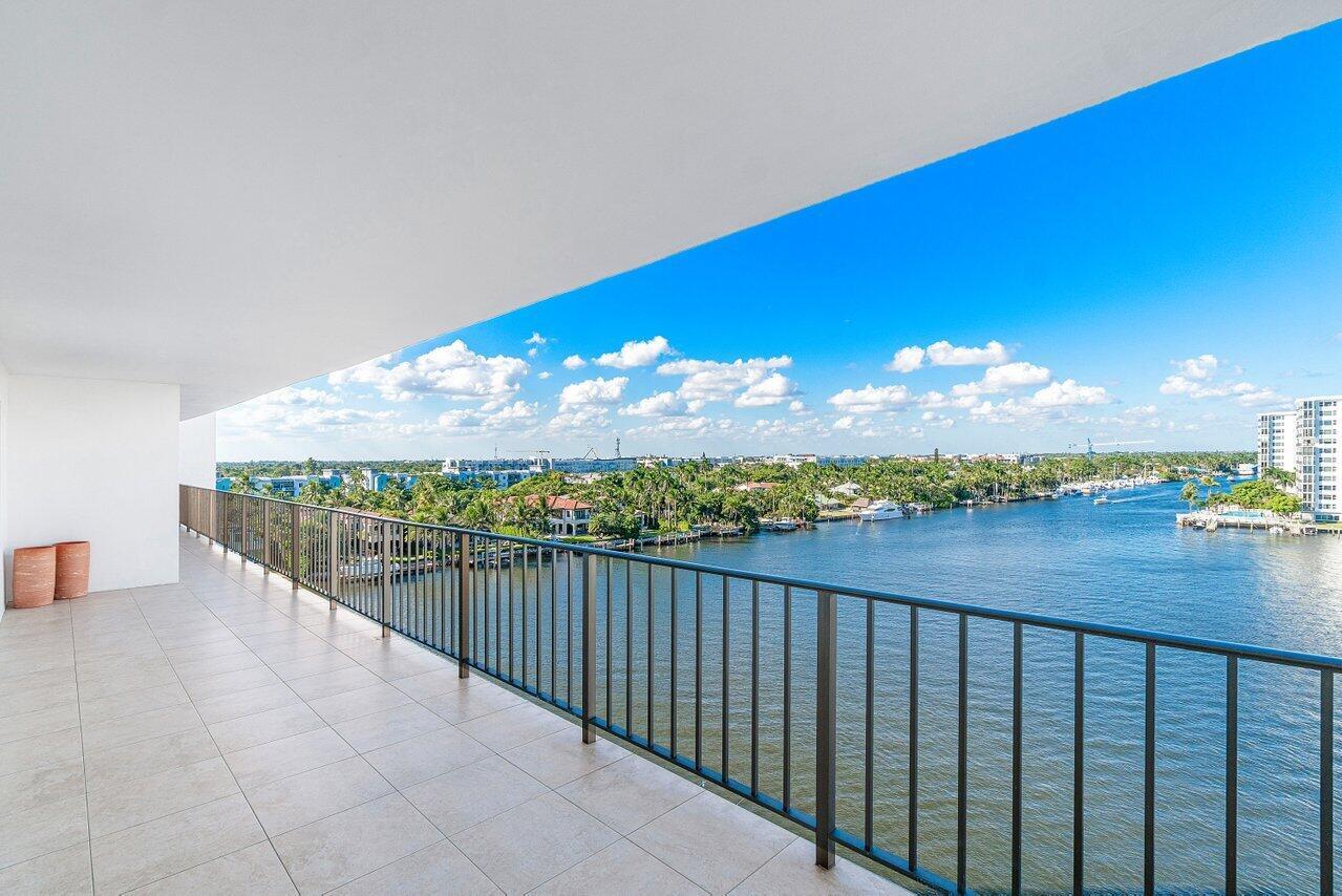 400 Seasage Drive 804