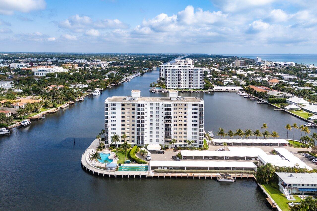 400 Seasage Drive 804