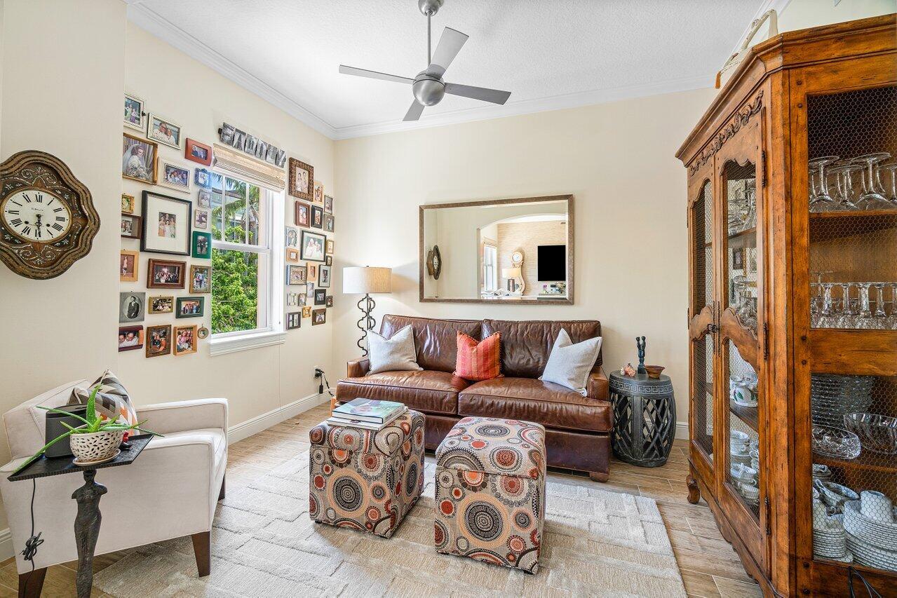 200 NE 2nd Avenue 211