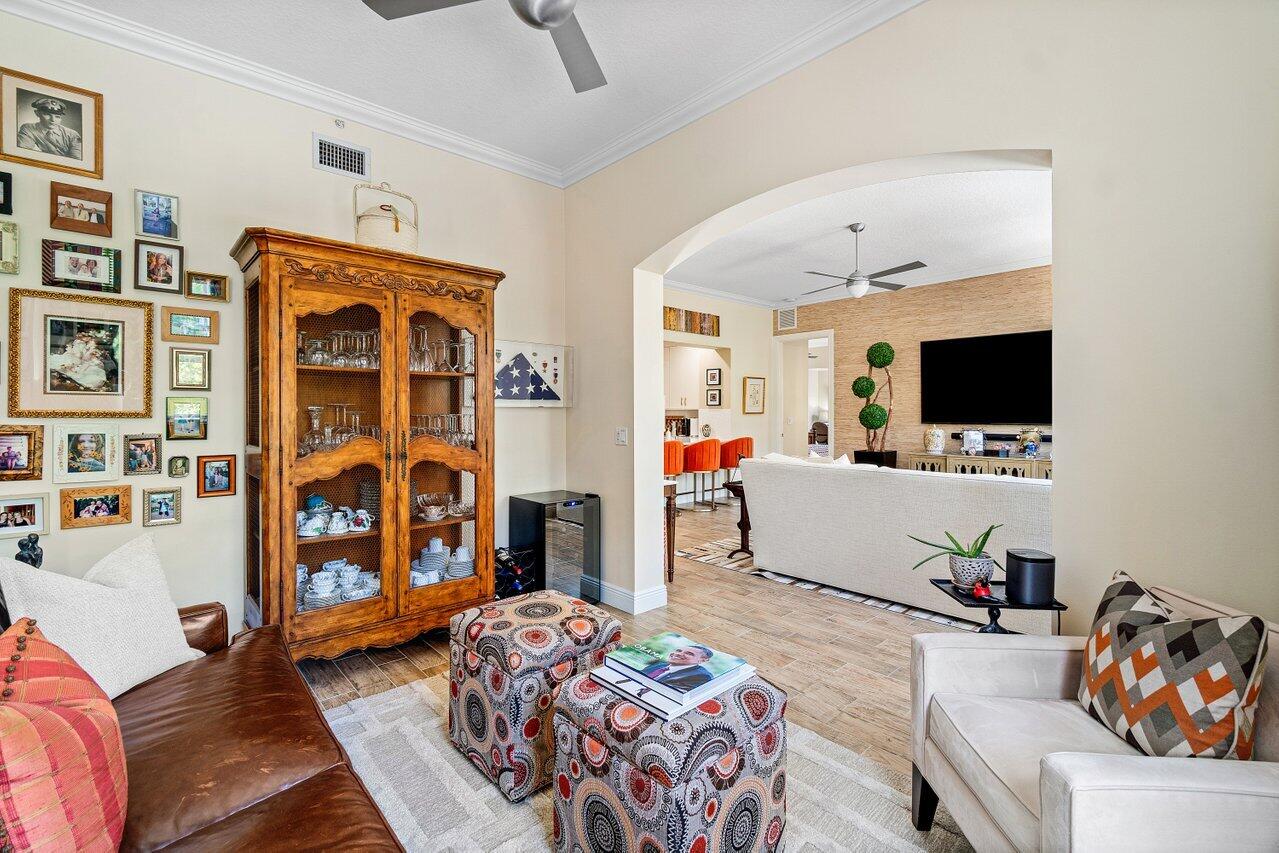 200 NE 2nd Avenue 211