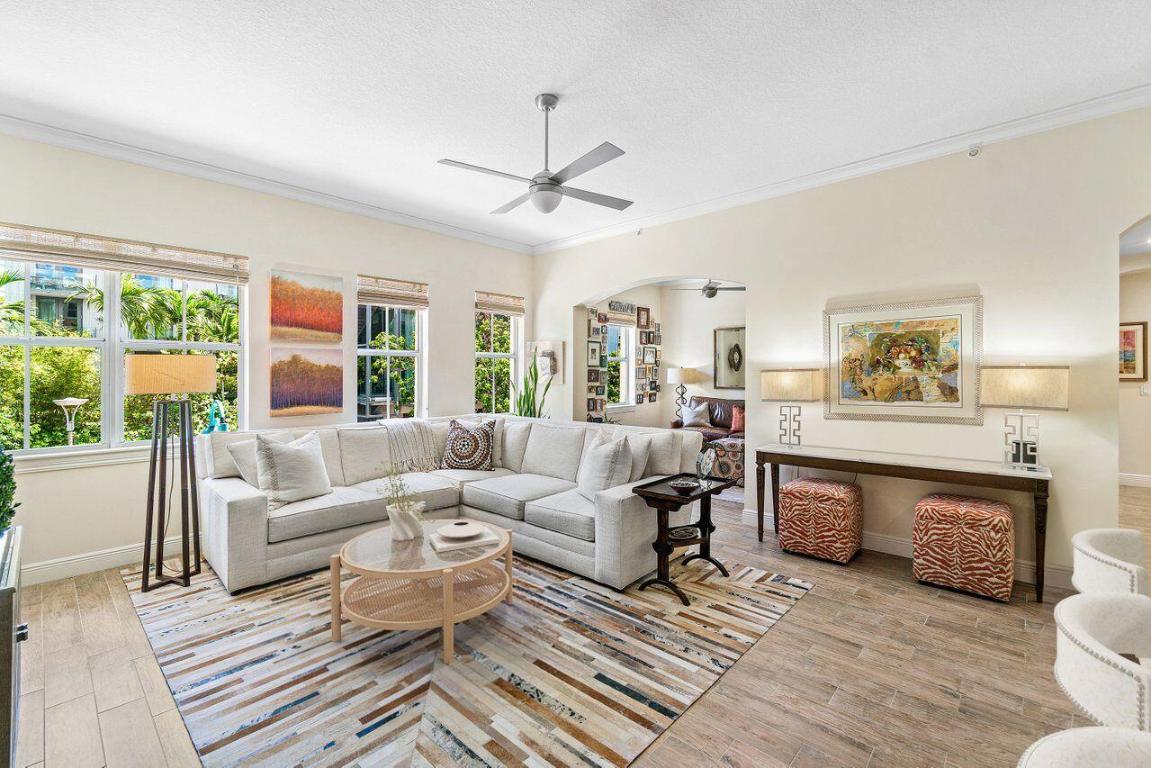 200 NE 2nd Avenue 211