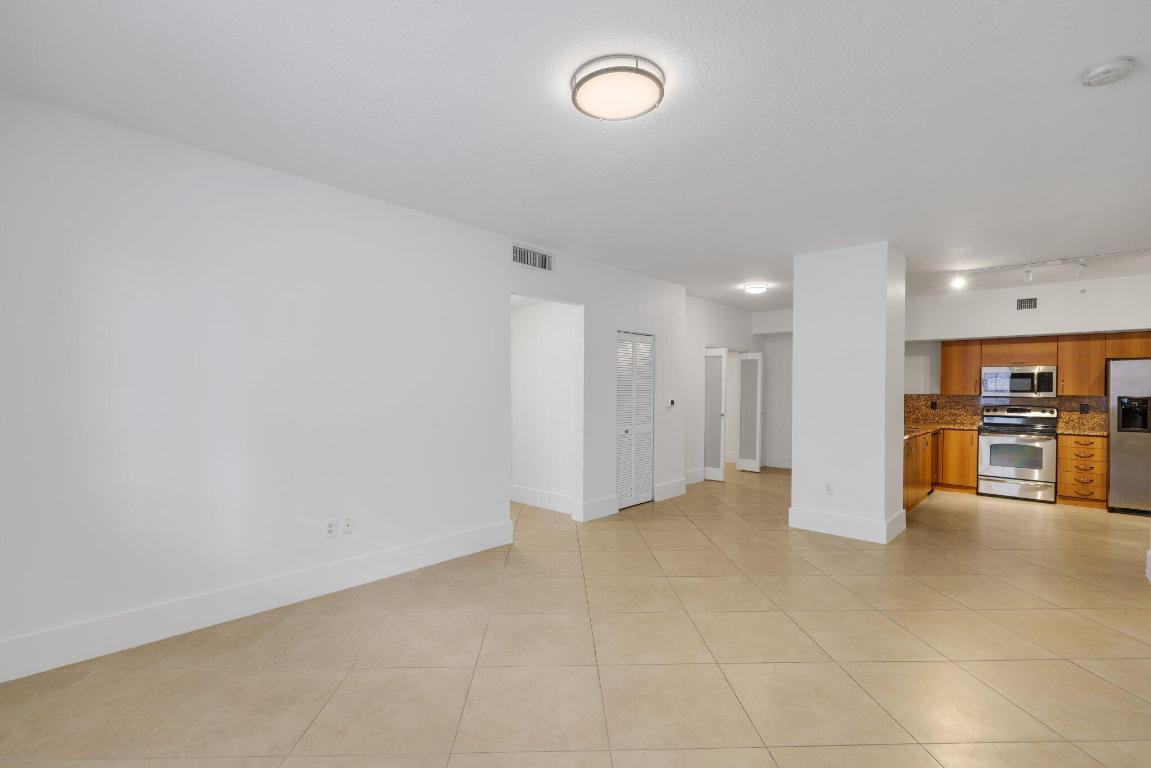 250 NE 3rd Avenue 1207