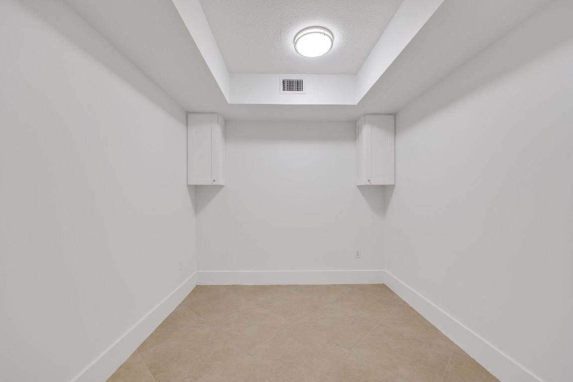 250 NE 3rd Avenue 1207