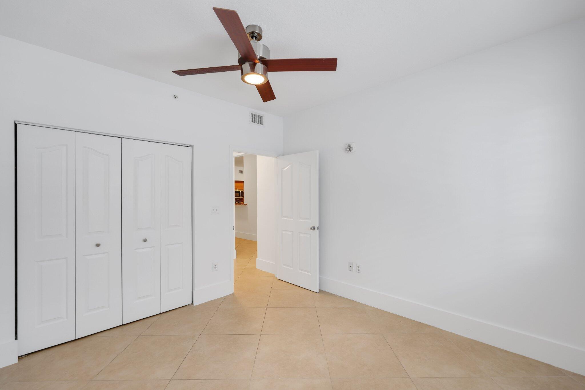 250 NE 3rd Avenue 1207