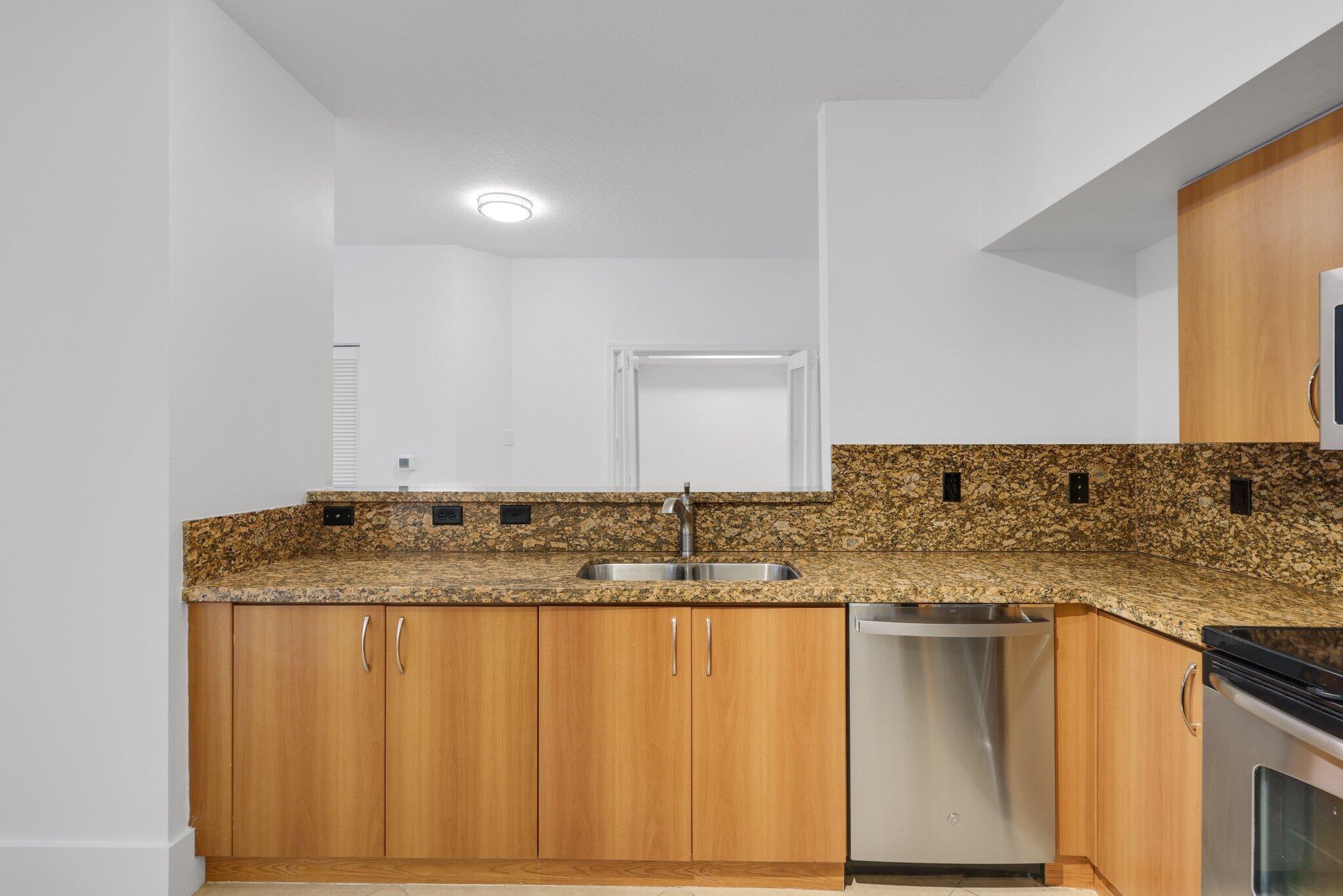 250 NE 3rd Avenue 1207