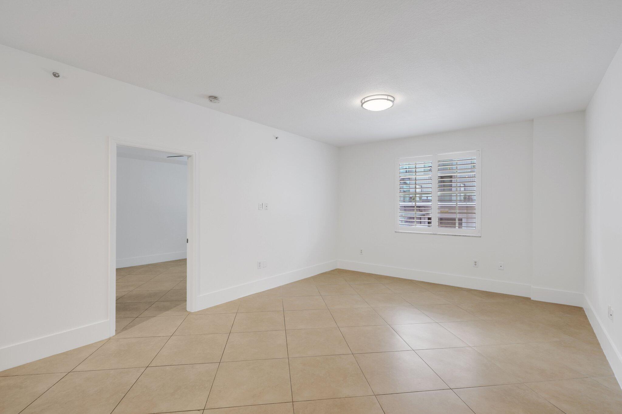 250 NE 3rd Avenue 1207